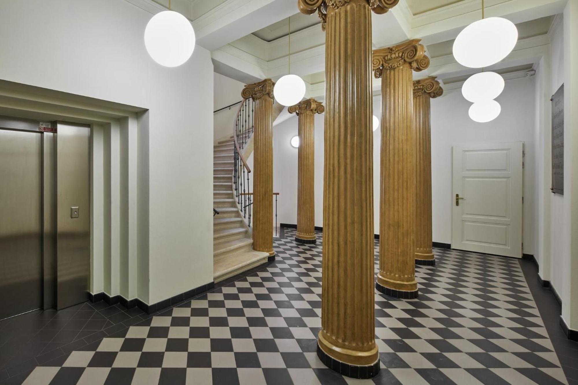 Deluxe Near Wenceslas Square By Days Apartamento